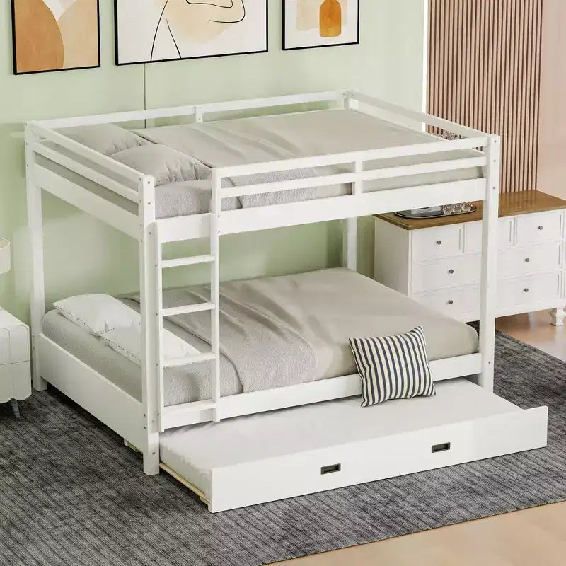 Lit superposé Queen blanc/naturel avec échelle et lit gigogne Twin XL, 3 couchages