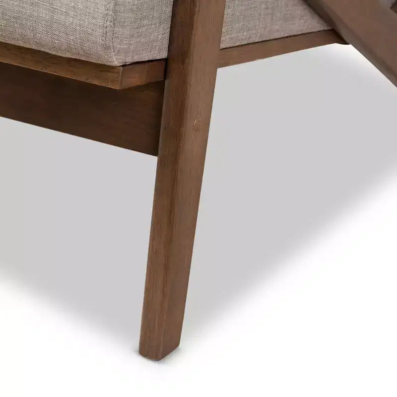 Fauteuil capitonné gris clair, finition noyer, 1 place